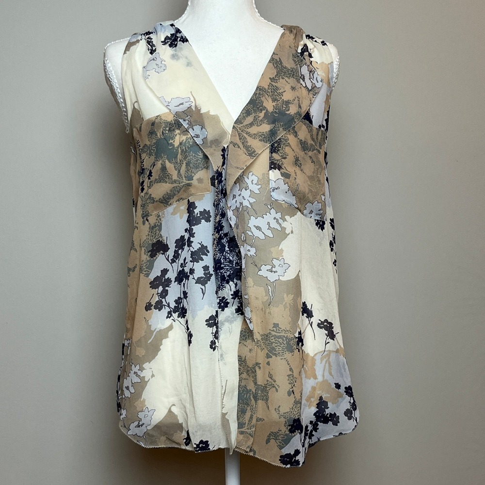 Aritzia T. Babaton 100% Silk Floral Ruffle Sleeveless Blouse Tan Navy Small